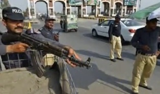 Pakistan Police Kills People of Rival Political Party